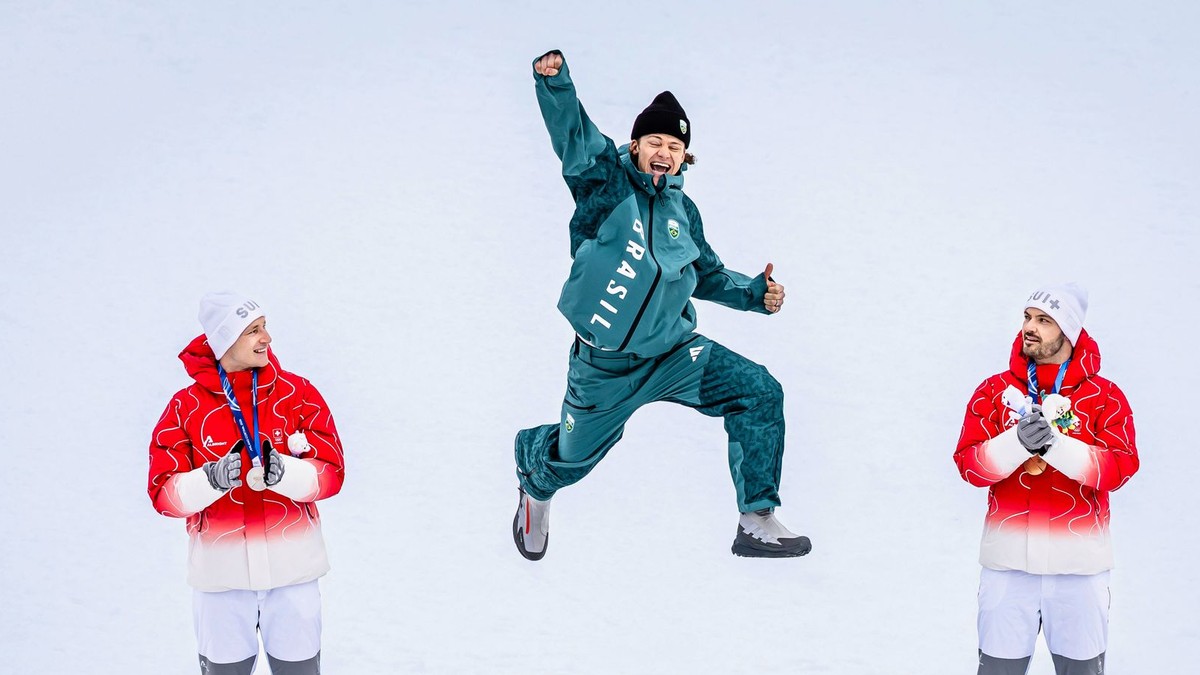 Lucas Pinheiro Braathen oslavuje zlatú medailu.