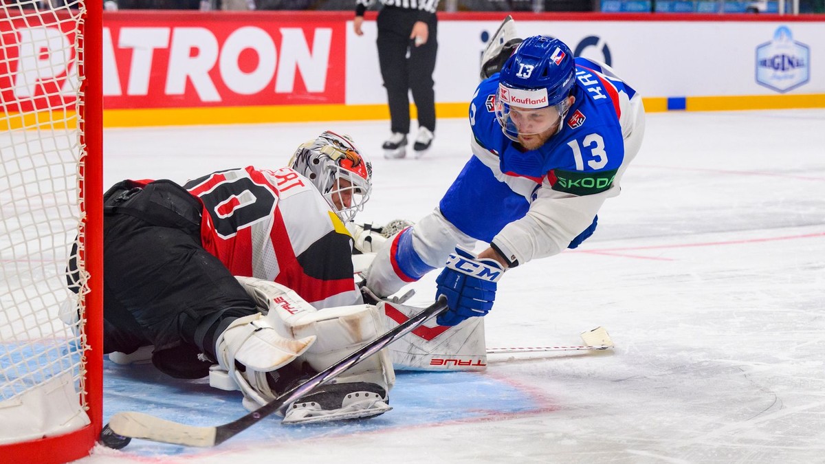 Valábik o spornom faule: IIHF hrá mŕtveho chrobáka, pretože ide o Slovensko a nie Kanadu