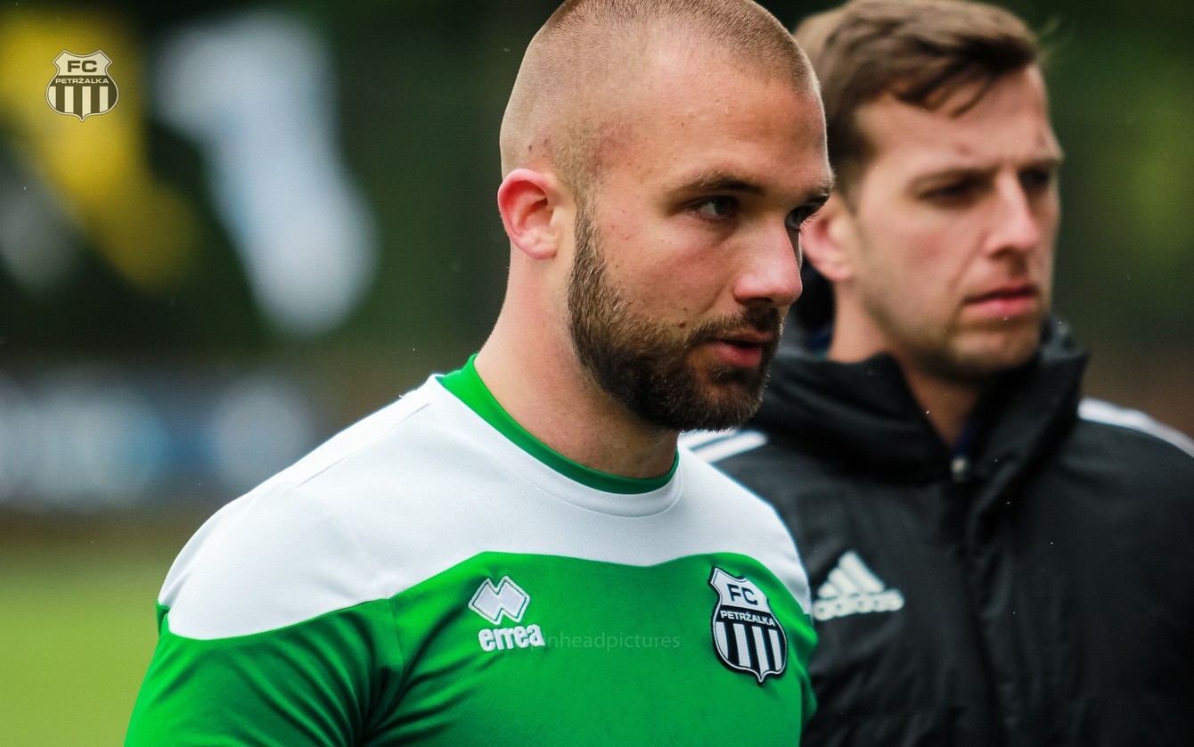Frederik Valach je v 20 rokoch brankárskou jednotkou v FC Petržalka.