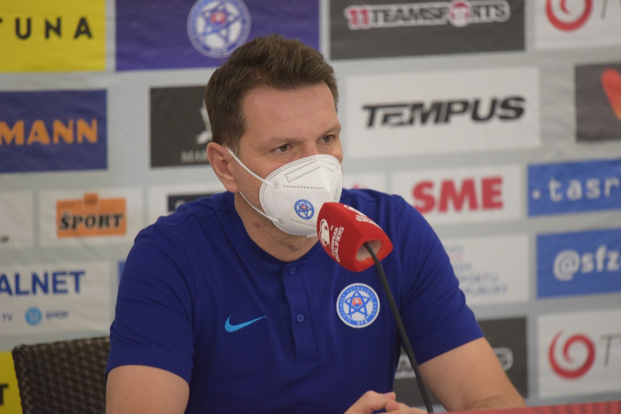 „Je férové povedať zostavu najprv hráčom,“ myslí si reprezentačný tréner Štefan Tarkovič.