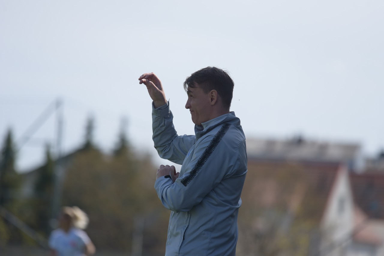 Podľa trénera Petra Kopúňa aprílový zraz priniesol jemu aj hráčkam ďalšie skúsenosti.