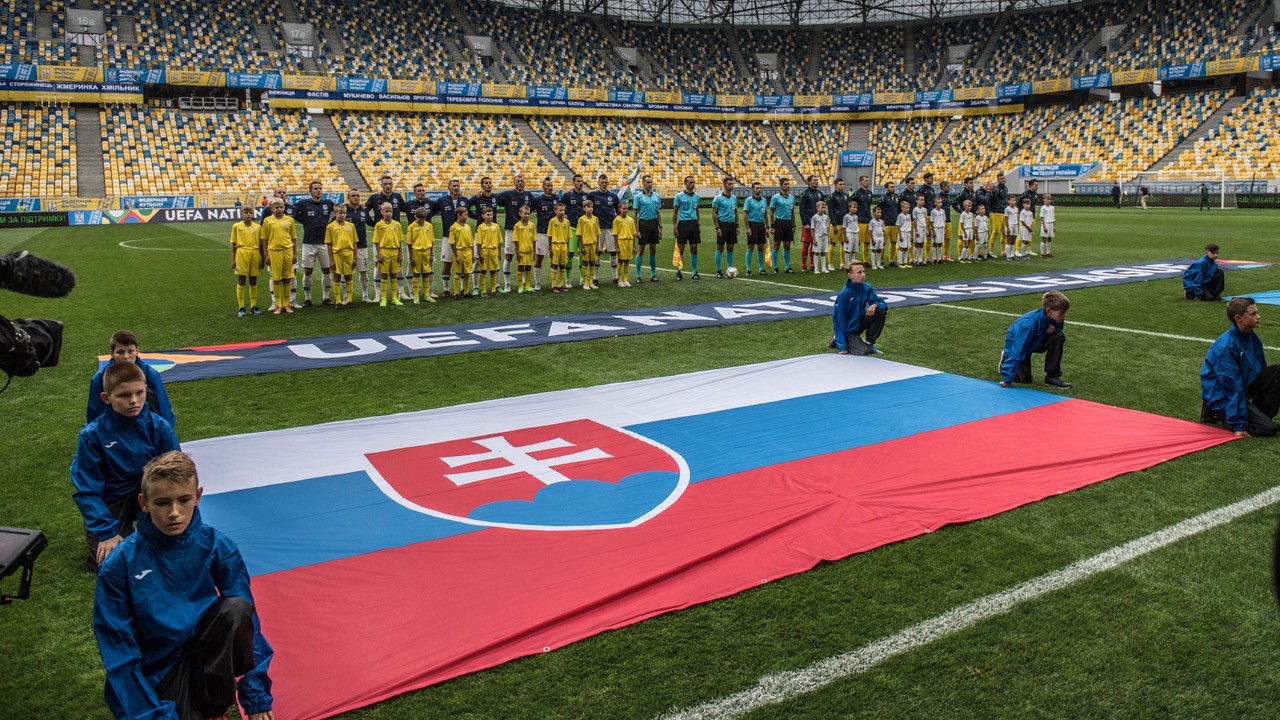 Historicky prvý zápas v Lige národov odohrala slovenská futbalová reprezentácia 9. septembra 2018	v Ľvove proti Ukrajine (0:1).