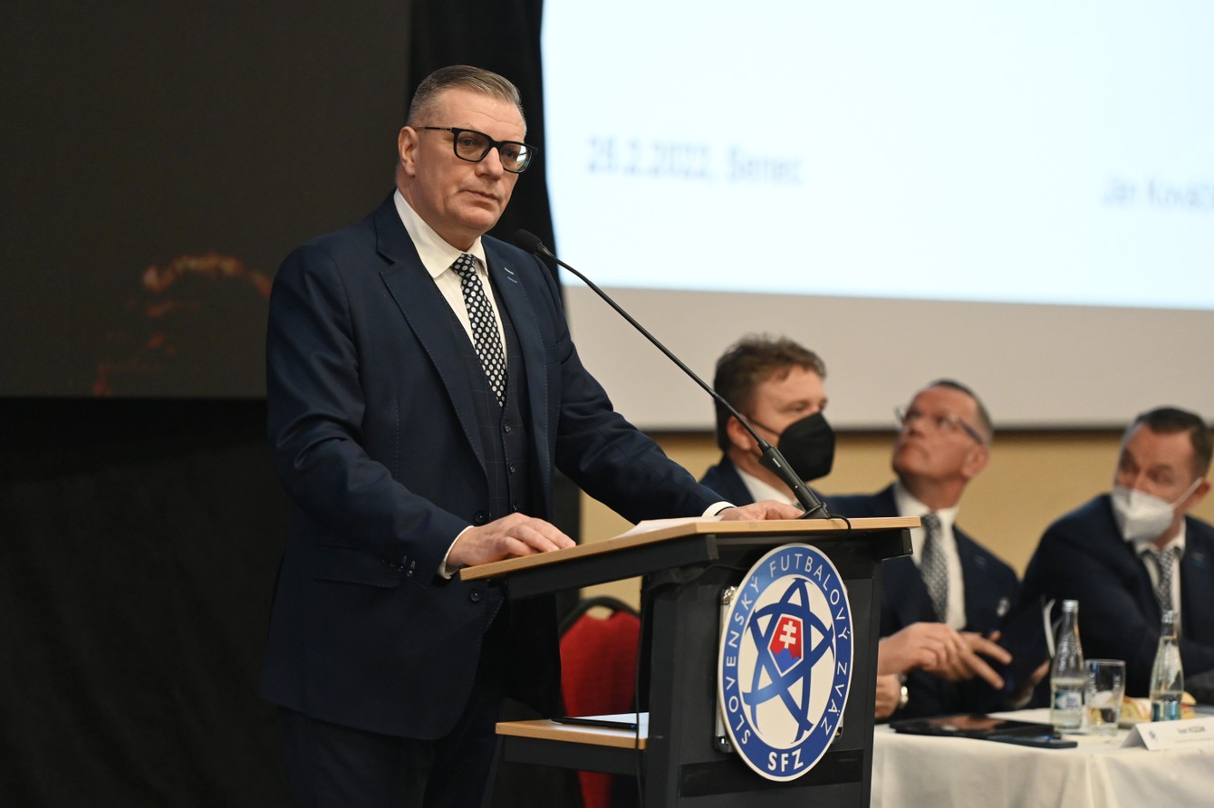 Prezident Slovenského futbalového zväzu Ján Kováčik dostal opäť dôveru delegátov Konferencie SFZ.