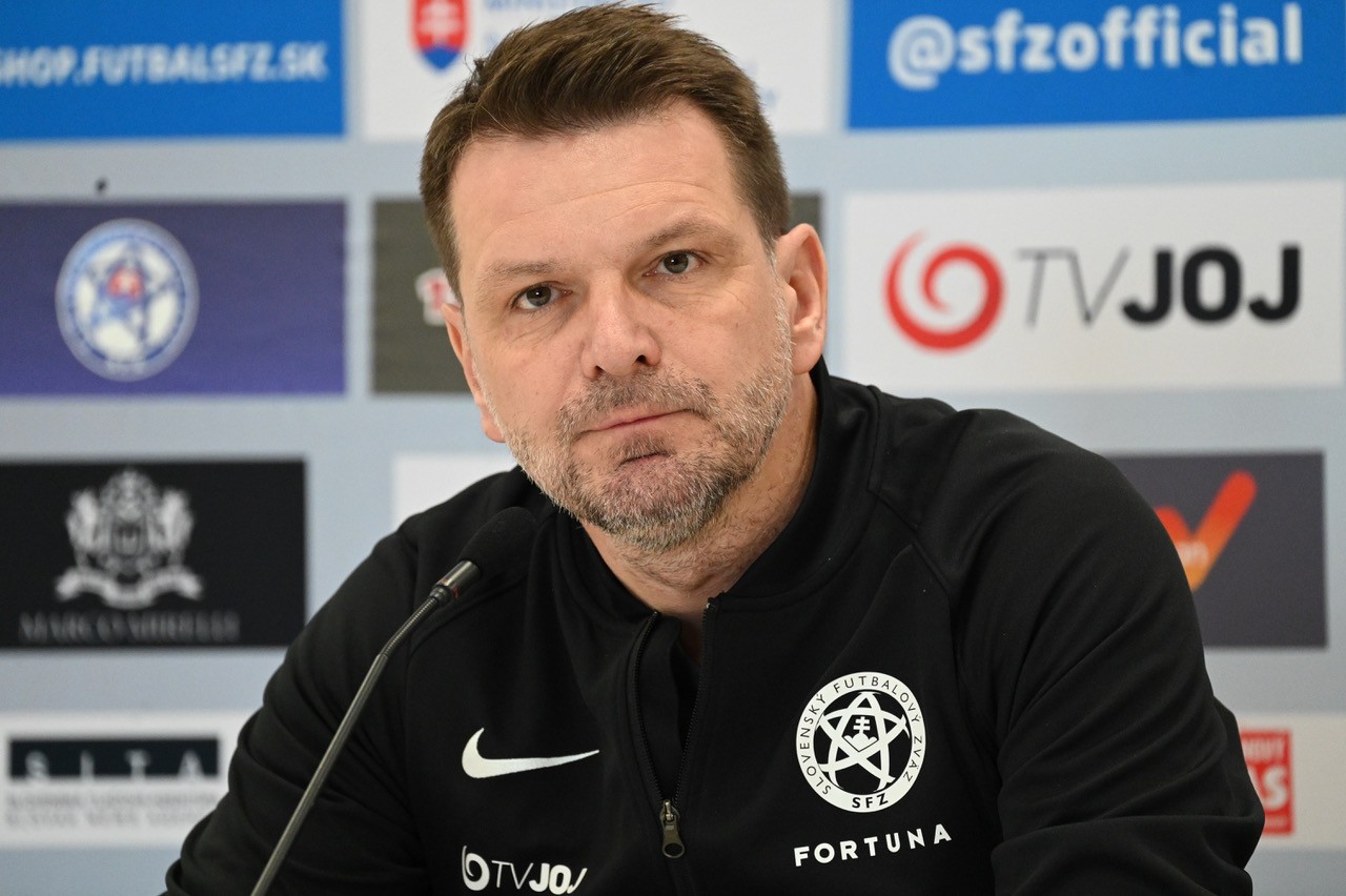 Reprezentačný tréner Štefan Tarkovič vie, čo očakáva od dvojzápasu s Nórskom a Fínskom v prvom asociačnom termíne roku 2022.