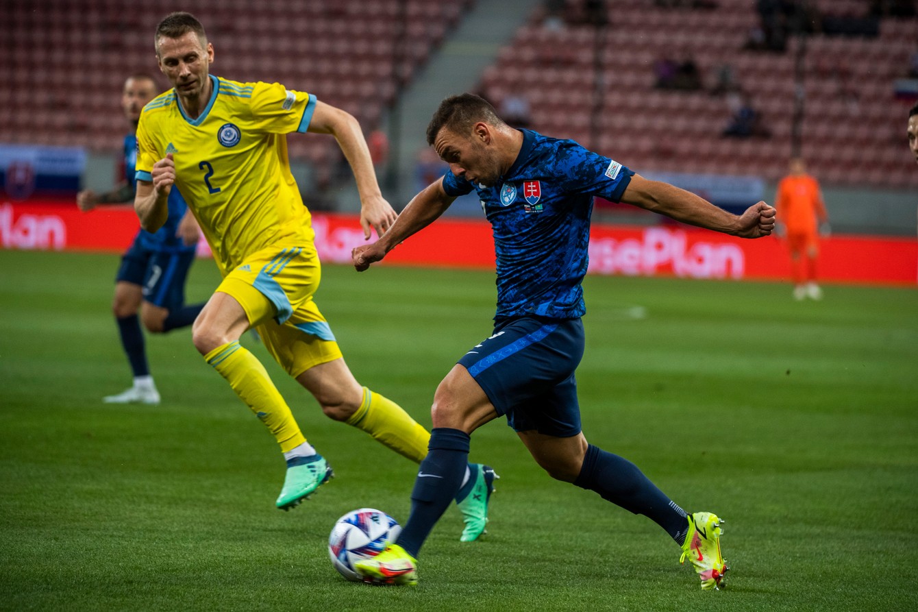 Juraj Chvátal si odkrútil proti Kazachstanu reprezentačný debut (6.6.2022, Trnava).
