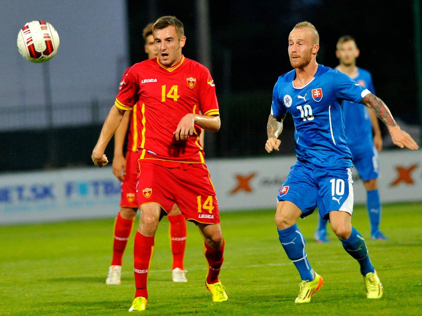 Na snímke Branislav Jankovič (vľavo) a Miroslav Stoch (Senec, 23.5.2014).