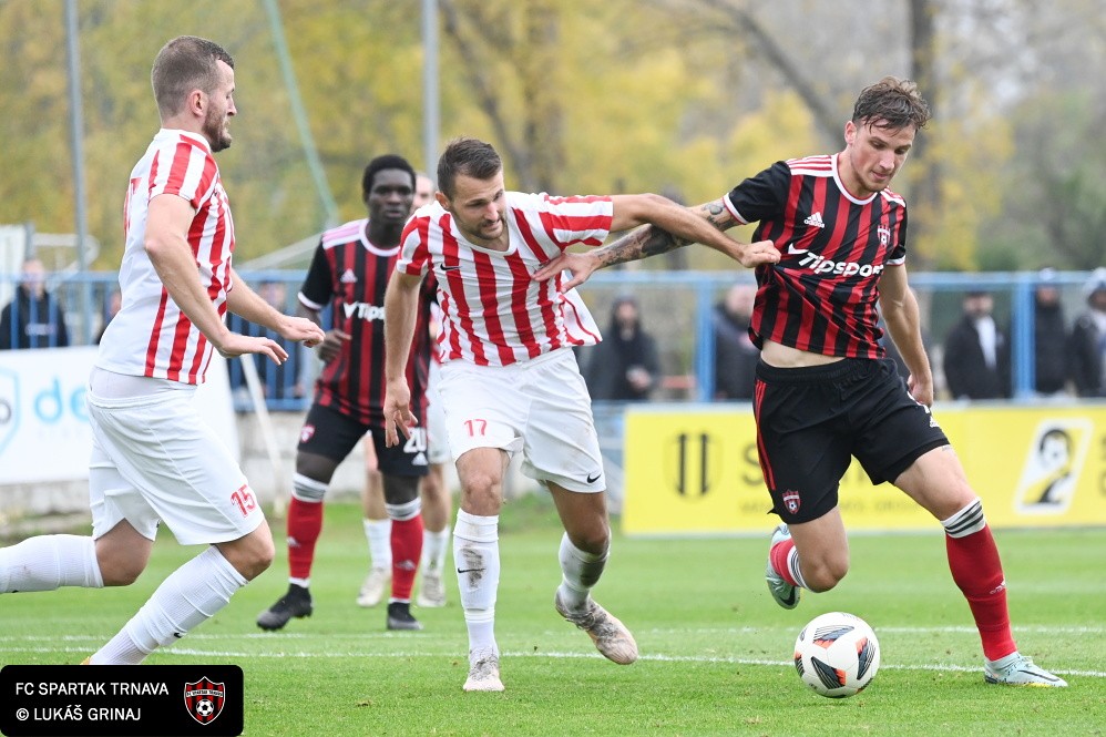 Obhajca Slovenského pohára FC Spartak Trnava vyradil v 4. kole hráčov ŠKF Sereď, teraz ho čaká súboj s Michalovcami.