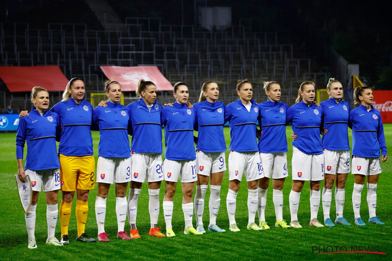Slovenská reprezentácia pred zápasom v Bruseli.