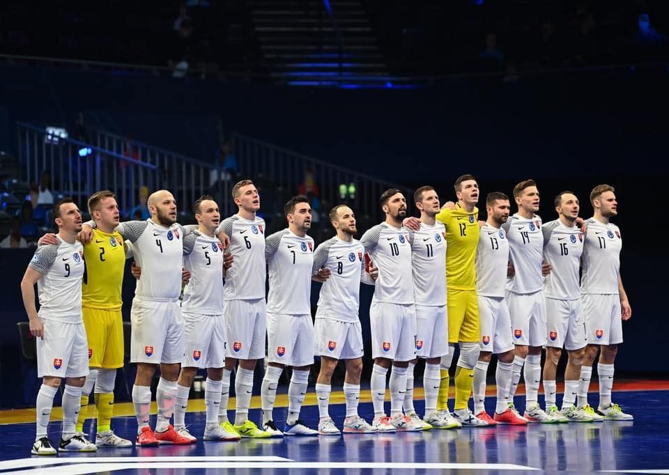 Slovenskí futsalisti sa prebojovali pri premiérovej účasti do štvrťfinále Eura 2022.