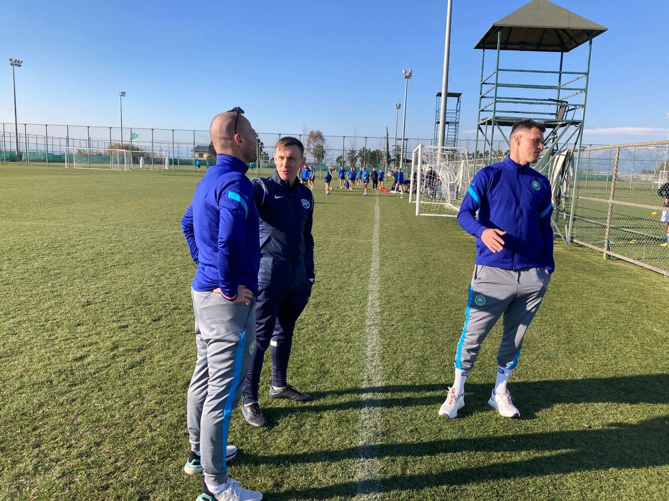 Spolužiaci zo športového gymnázia v Trenčíne, zľava Michal Stano, Peter Kopúň a Martin Škrtel.