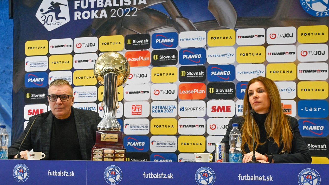 Na tlačovej konferencii oznámil prezident SFZ Ján Kováčik nové okolnosti ankety Futbalista roka aj čiastkové výsledky v jednotlivých kategóriách.