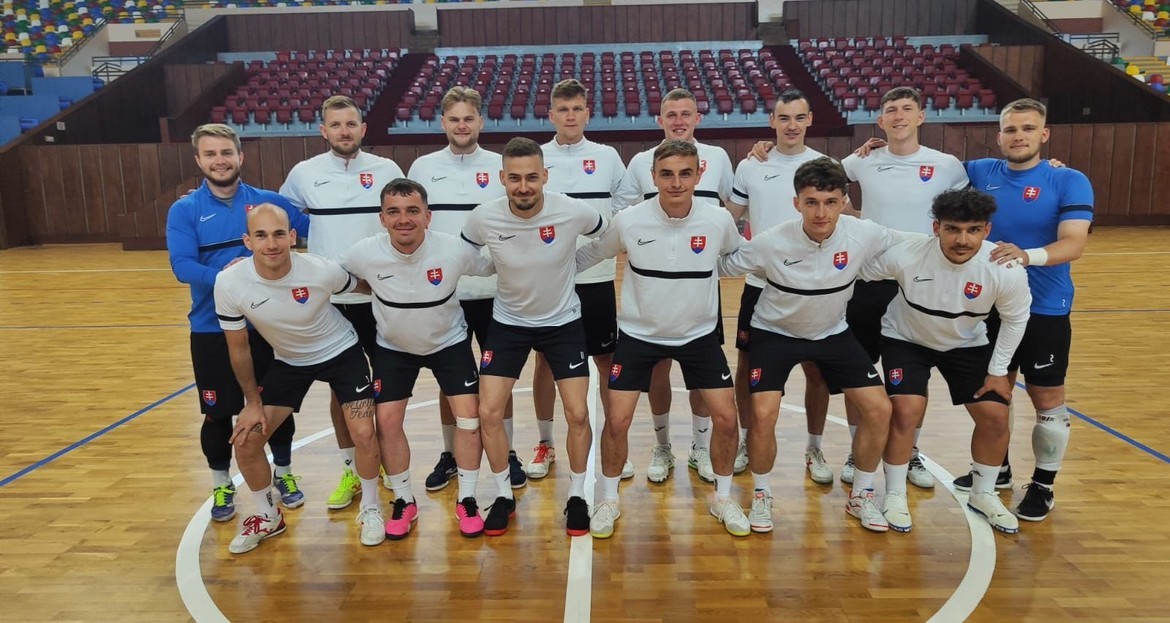 Slovenská futsalová reprezentácia na predzápasovom tréningu v Rabate, v dejisku prípravných duelov s Marokom.