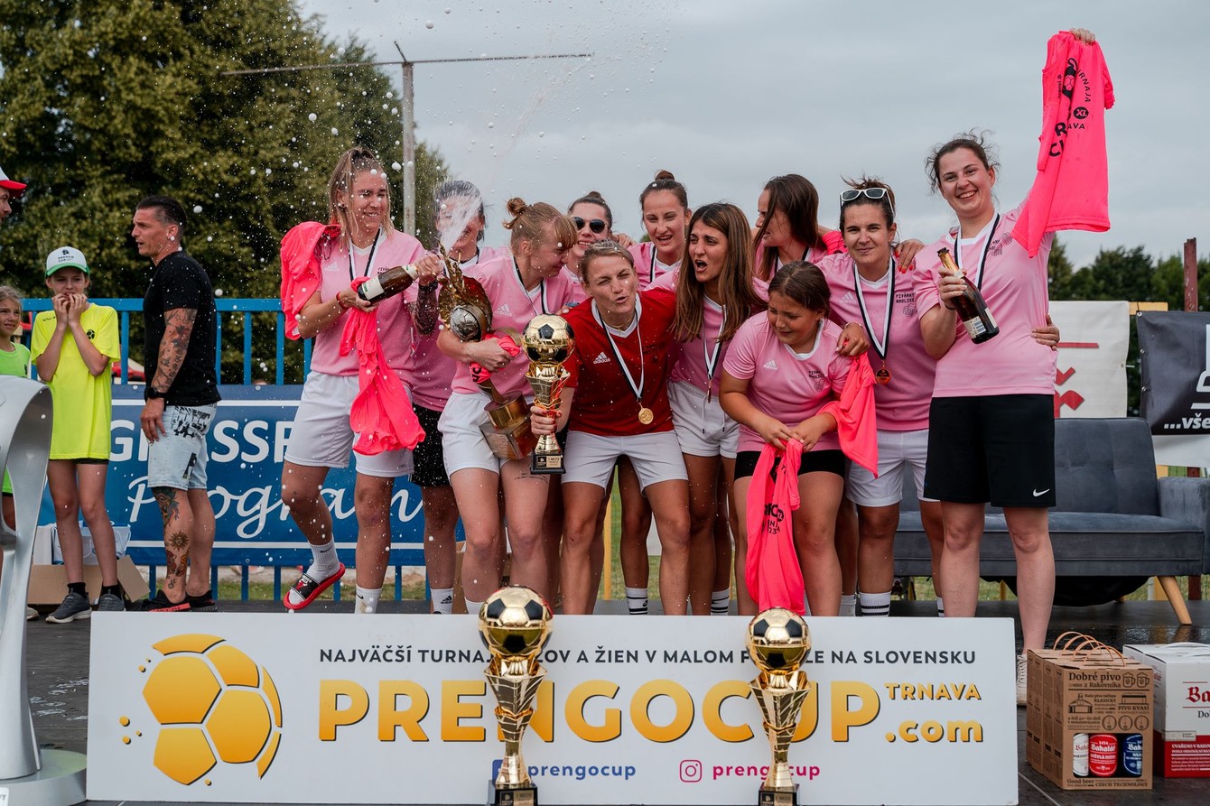 Víťazné družstvo turnaja Prengo Cup 2023 v kategórii žien - Pivárky Nadlice (Trnava, 24.6.2023).
