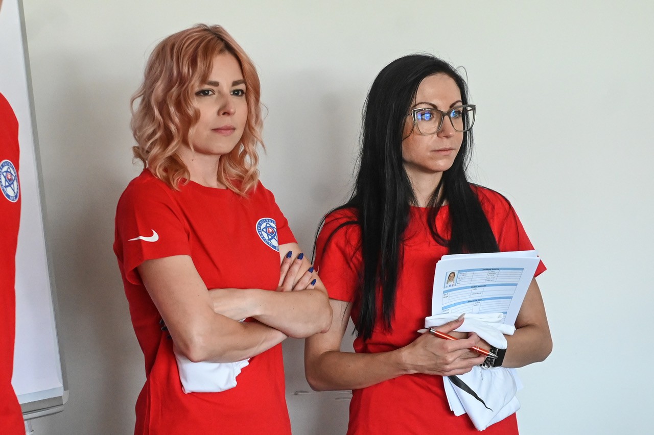 Nové tváre v realizačnom tíme ženskej reprezentácie, lekáry Alice Martinkovičová (vľavo) a Patrícia Dragunová.