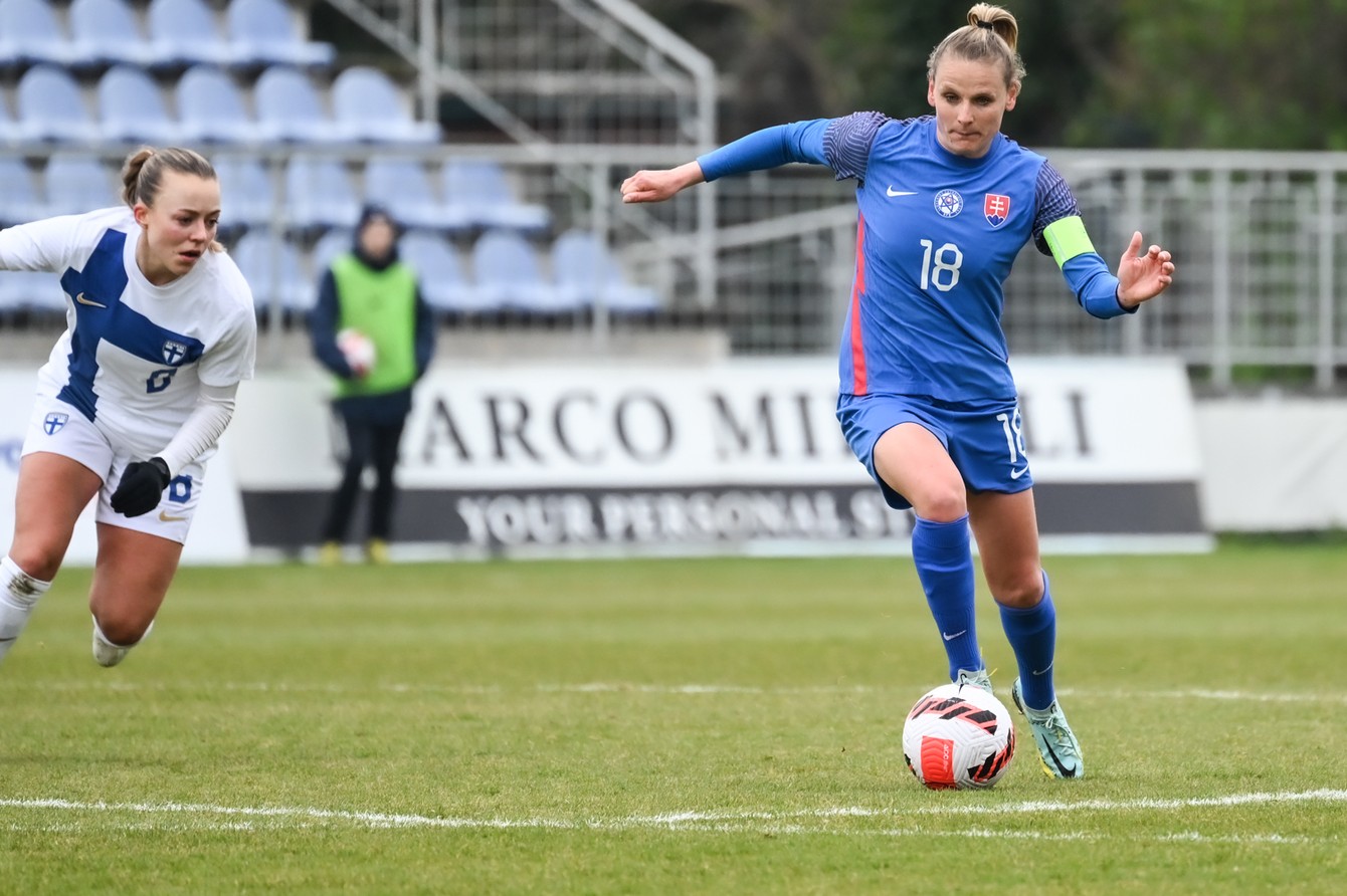 Kapitánka slovenskej reprezentácie Dominika Škorvánková má od začiatku týždňa nový klub.