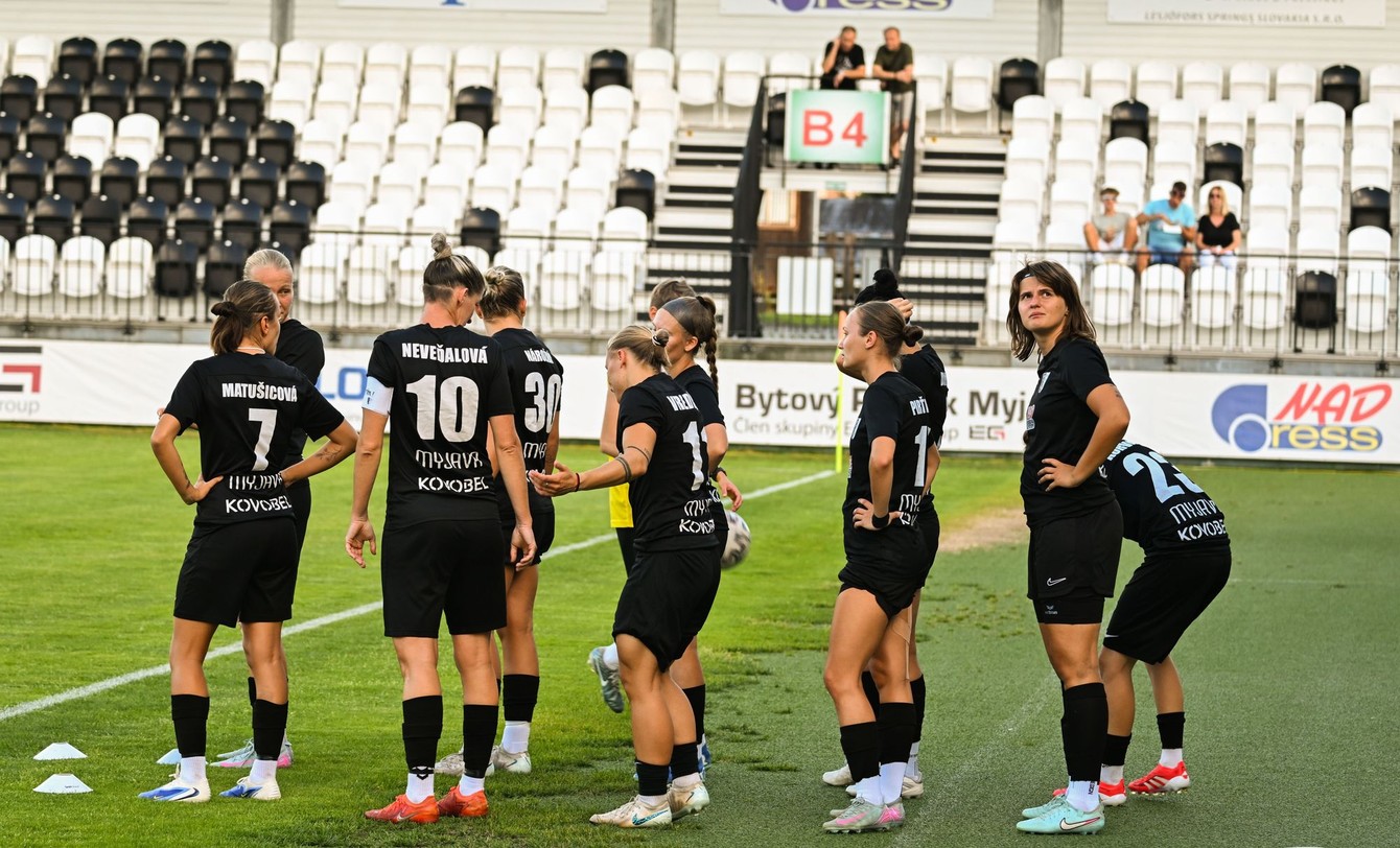 1 liga ženy Spartak Myjava.jpg