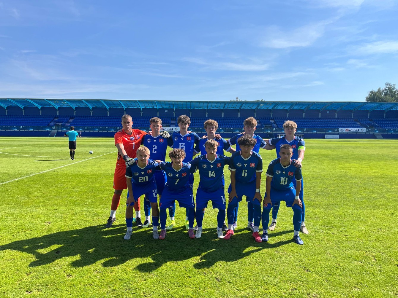 U17 SVK LTU 2 základná zostava sirka.jpeg