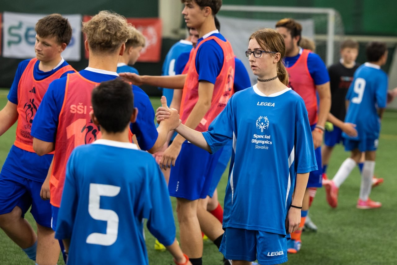 Turnaj v unifikovanom futbal hlavJPG.JPG
