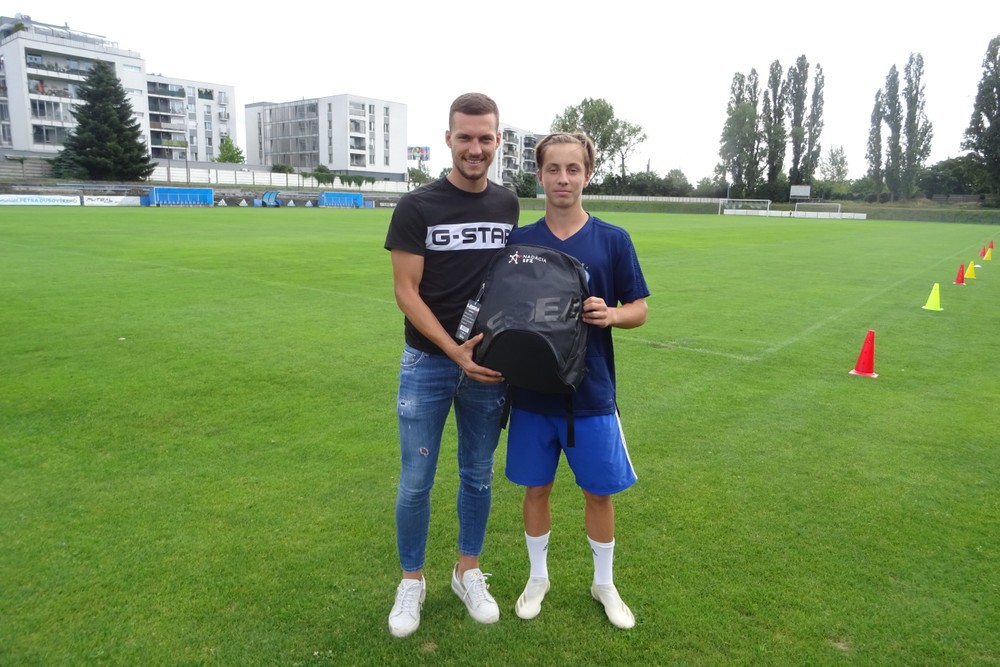 Haraslín, rehuš1.jpg