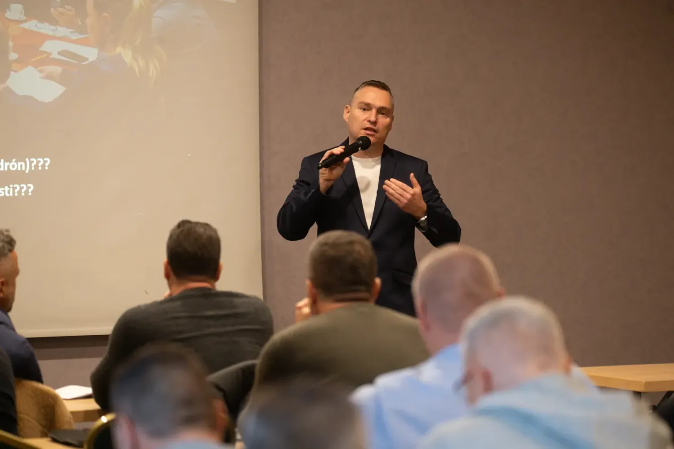 peter france stretnutie-bezpec-nostny-ch-manaz-e-rov-vyhne-2024-7.jpg.webp