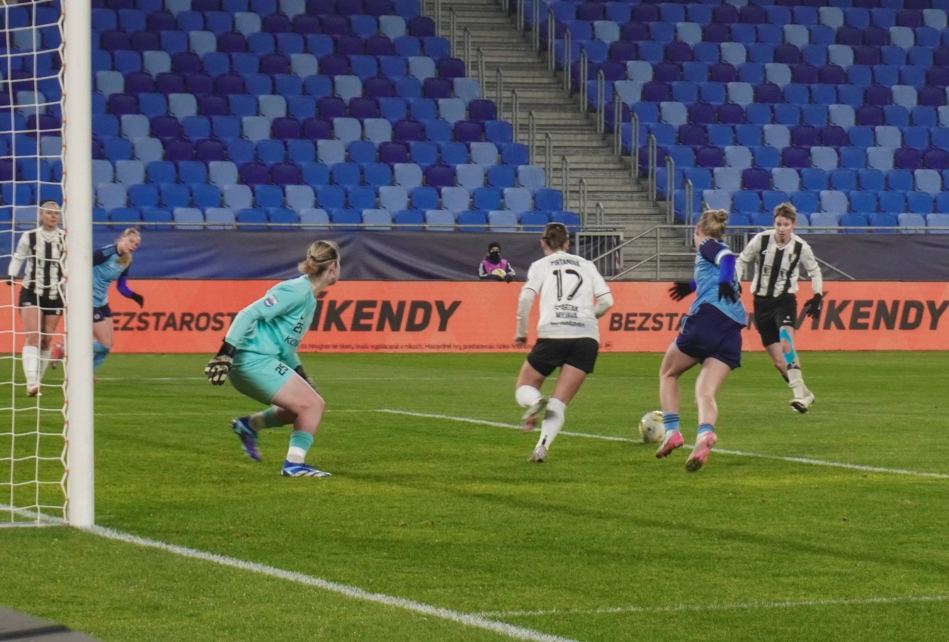 Slovan Myjava ženy 6.jpeg