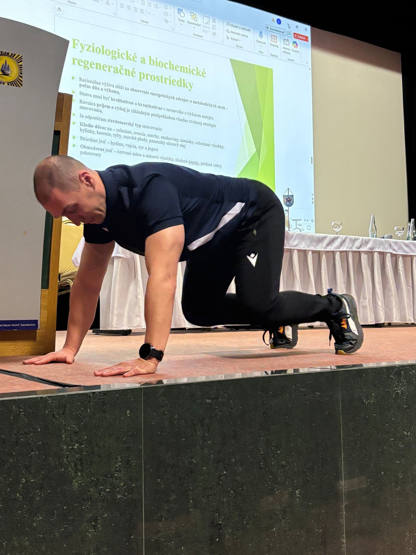 Loja na štyroch.jpg