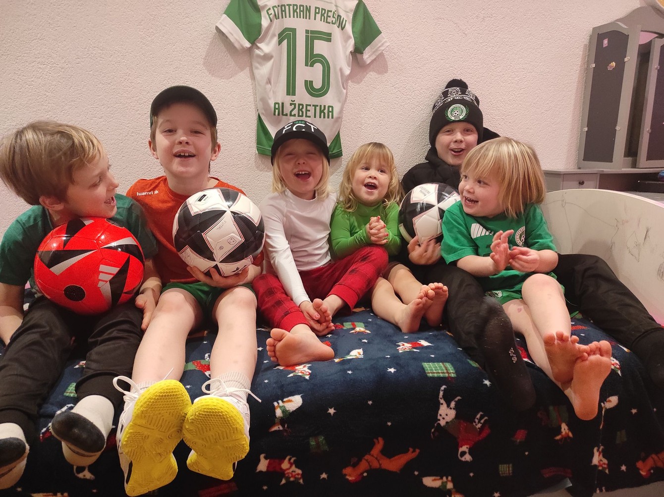 Marek, Dalibor, Alzbetka, Miriam, Veronika, Oliver.jpg