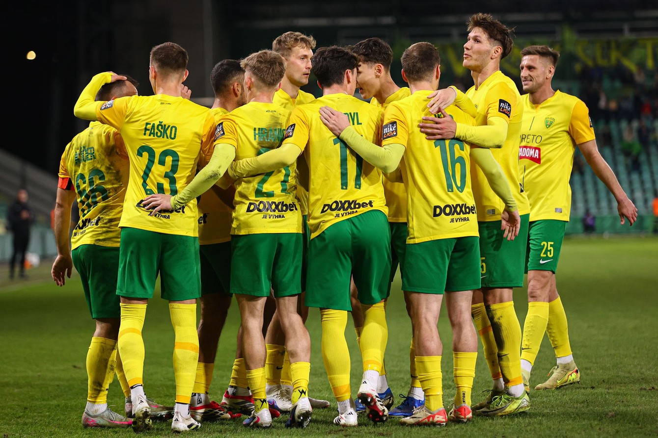 SR futbal Slovnaft Cup štvrťfinále ZAX .jpg