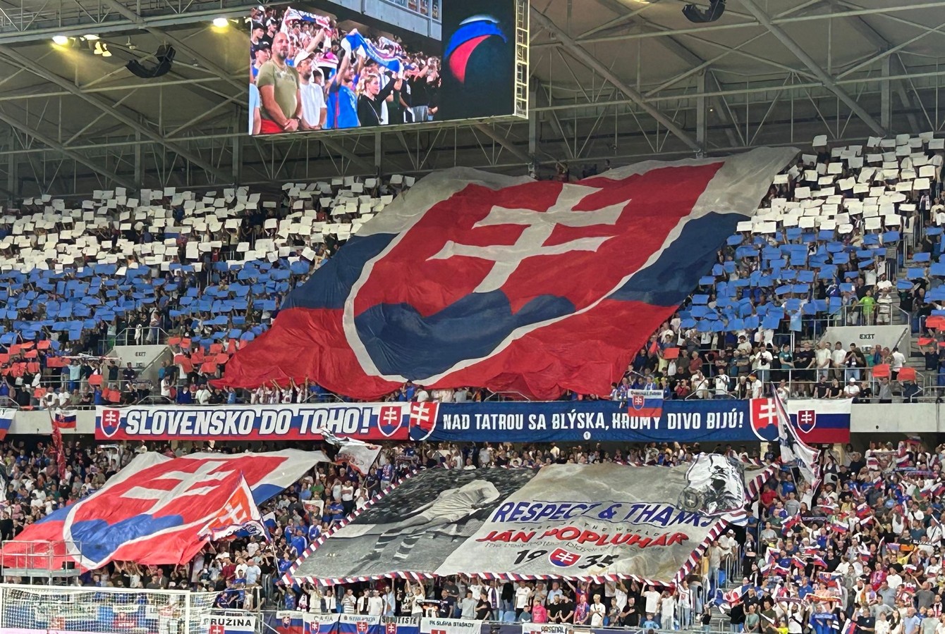 slovenskí fanúšikova.jpeg
