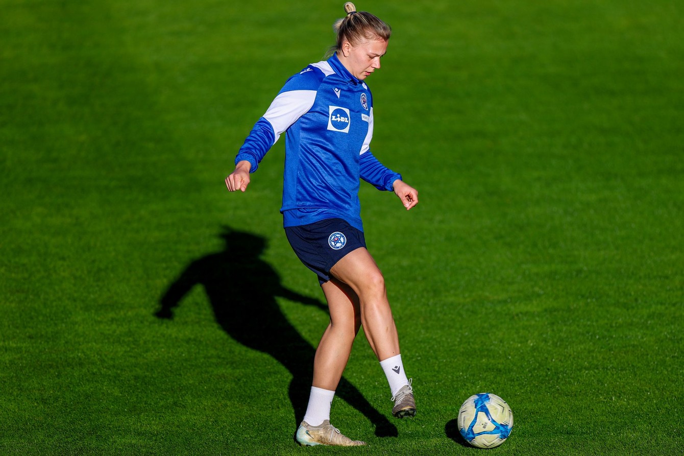 ŽENY A_Nina Narožný, apríl 2026.JPG