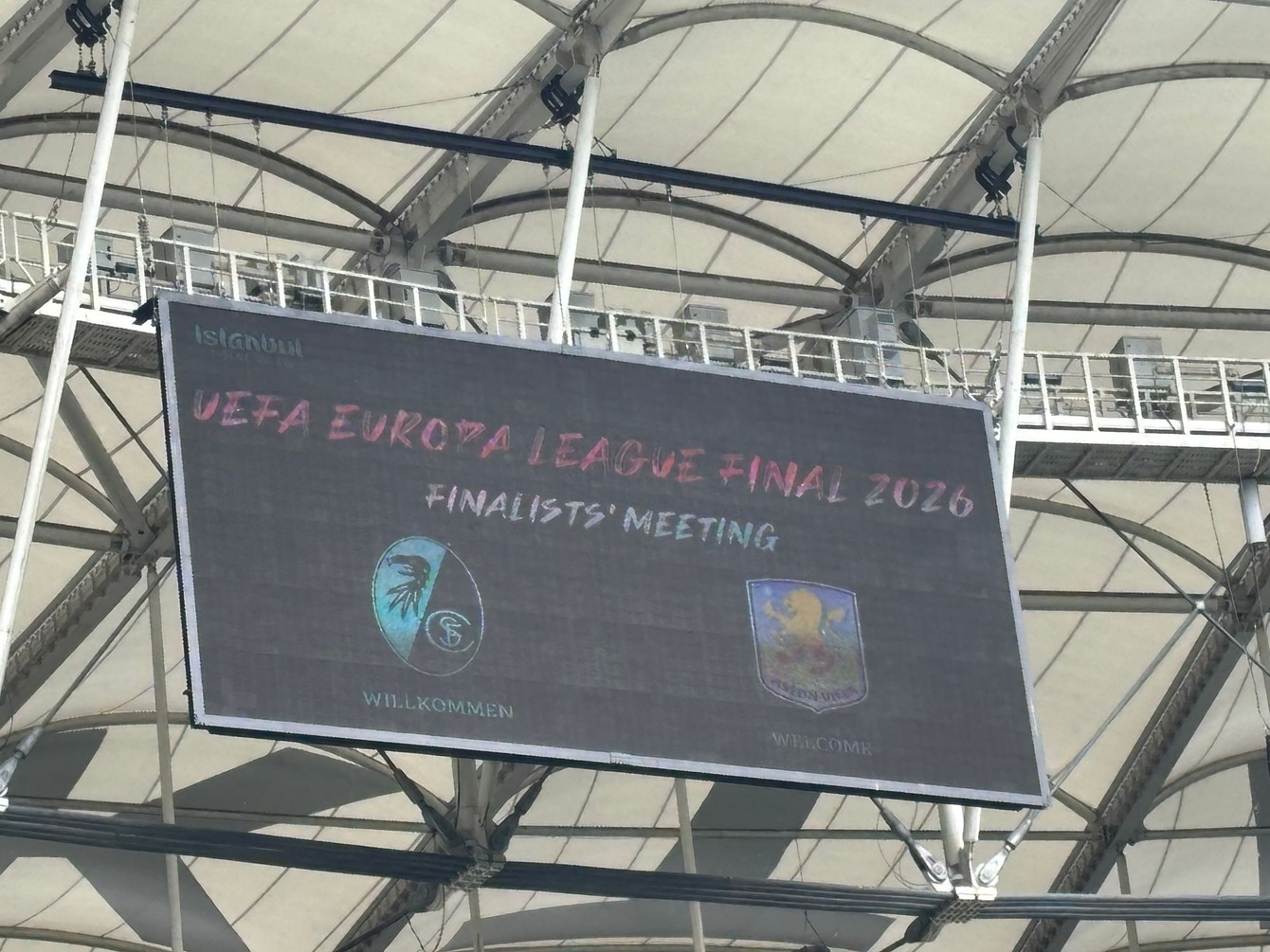 titulka Istanbul finale France.jpeg