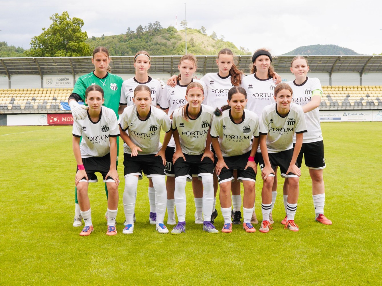 FC Petržalka WU15 pred fin.jpg