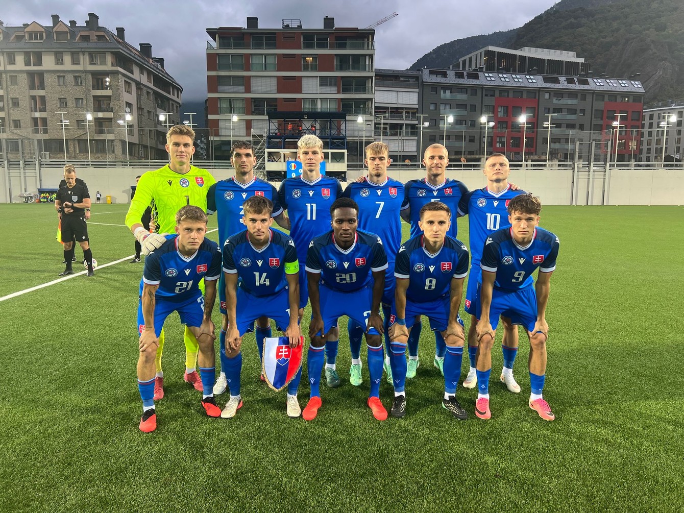 SR 21 v Andorre