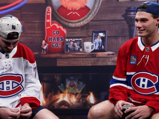 Kirby Dach a Juraj Slafkovský v relácii The CHat. 