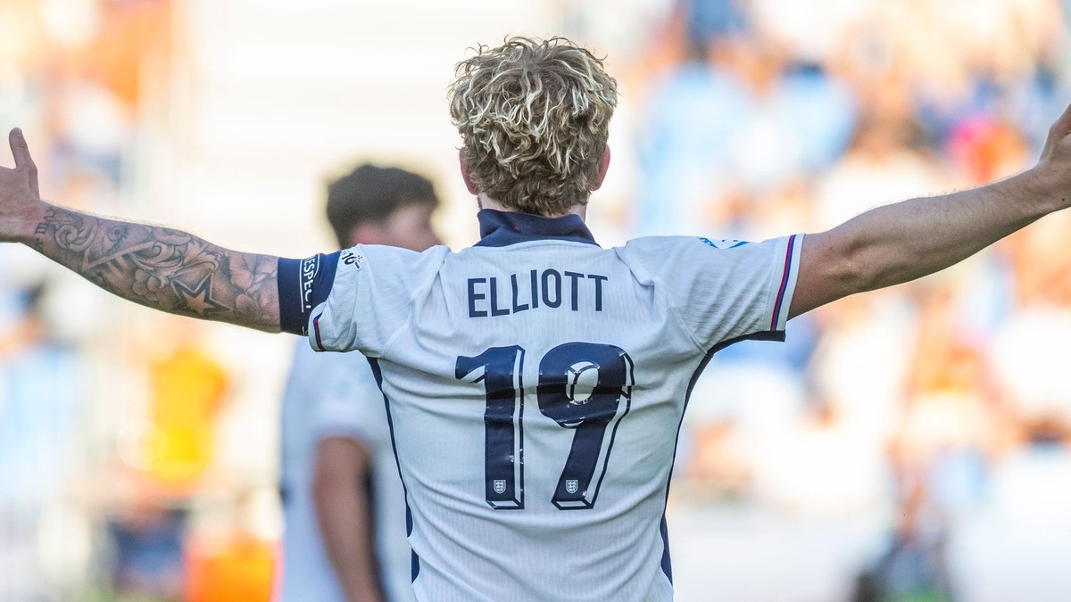 Na Tehelnom poli žiaril malý muž. Famóznym sólom zobudil neutrálnych Slovákov