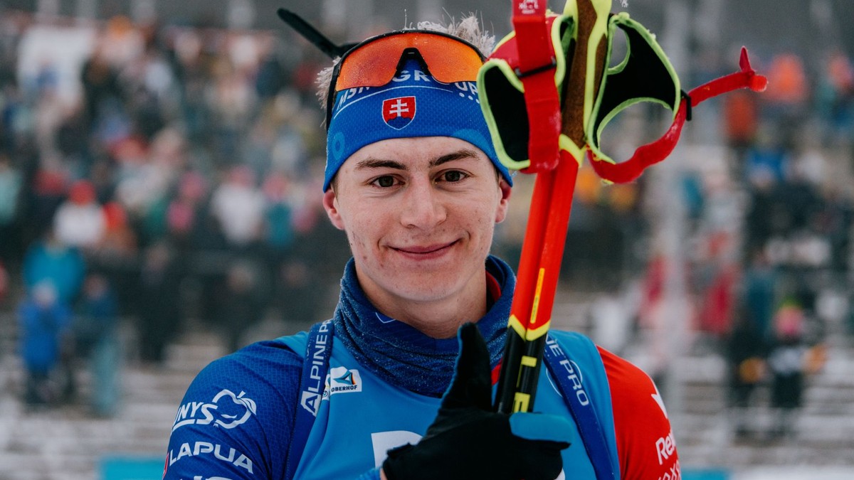 Jakub Borguľa sa teší v cieli SP V Oberhofe po 31. mieste v šprinte. 