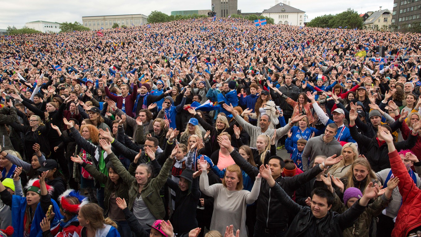 Futbalisti Islandu pobláznili celý národ.