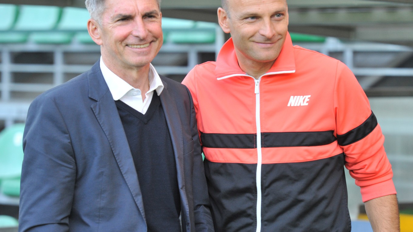 Jozef Antošík (vľavo) s trénerom seniorského tímu Adriánom Guľom.