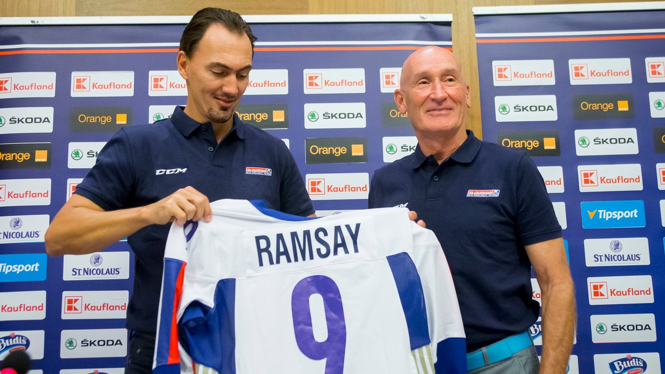 Generálny manažér Miroslav Šatan a hlavný tréner slovenskej hokejovej reprezentácie Craig Ramsay.