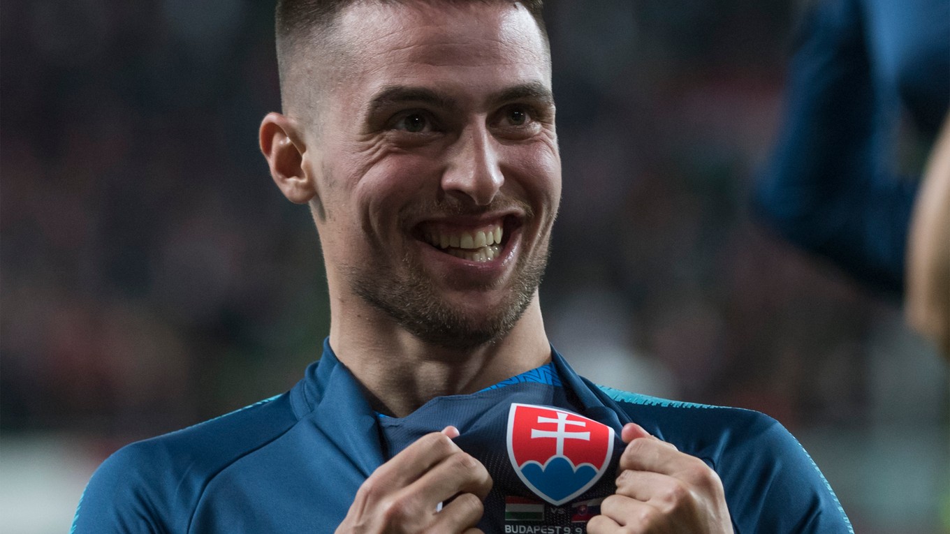 Slovenský reprezentant Róbert Mak po strelenom góle do siete Maďarska v kvalifikácii na EURO 2020.