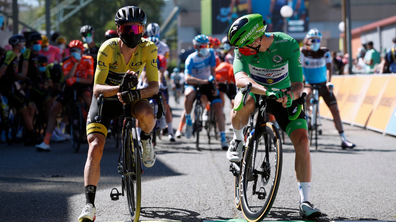 Sam Bennett (v zelenom drese) na Tour de France 2020.