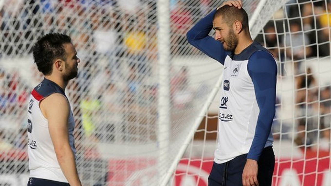 Valbuena (vľavo) a Benzema sú reprezentačnými spoluhráčmi.