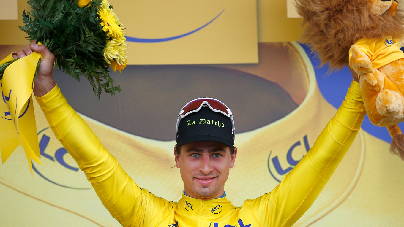Peter Sagan v žltom drese lídra Tour. 