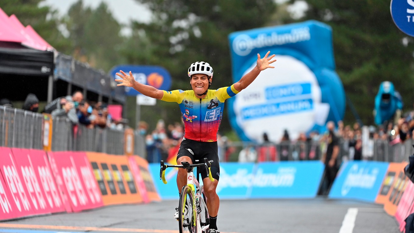 Jonathan Caicedo vyhral 3. etapu na Giro d'Italia 2020.