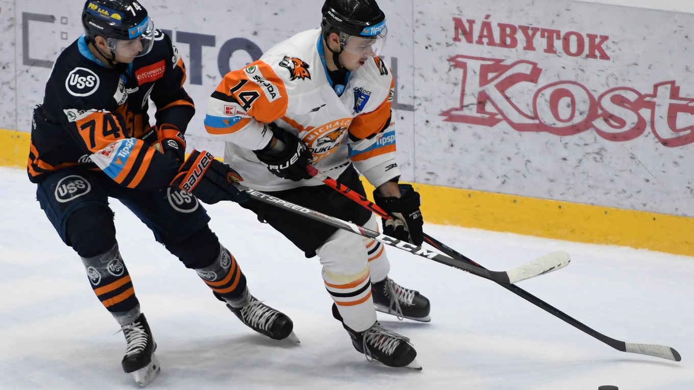 Christian Michalčin (vľavo) bude opäť obliekať košický dres.