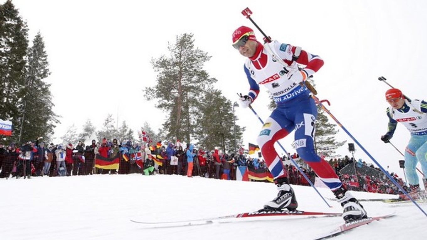 Biatlonový "dedko" Björndalen poráža aj o generáciu mladších súperov.