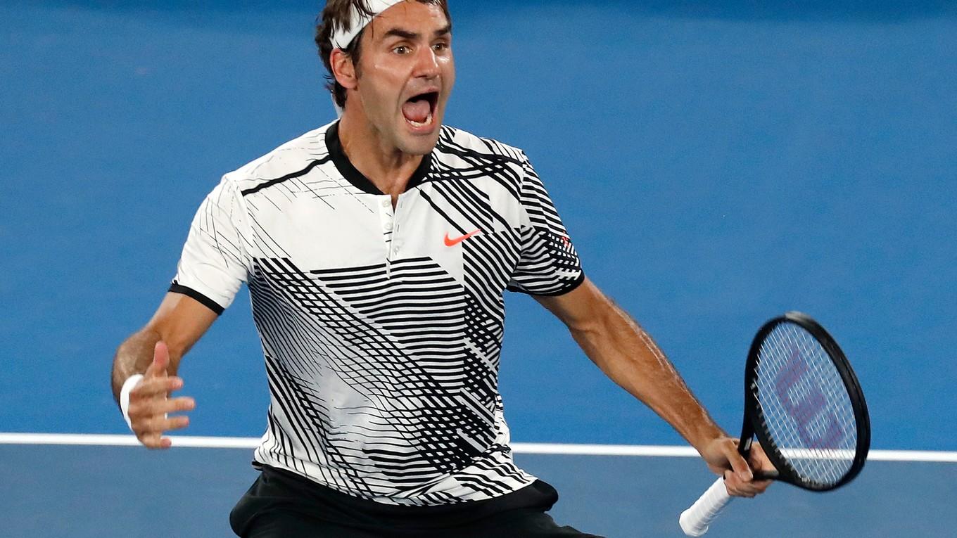 Roger Federer oslavuje svoje víťazstvo nad Keiom Nišikorim.