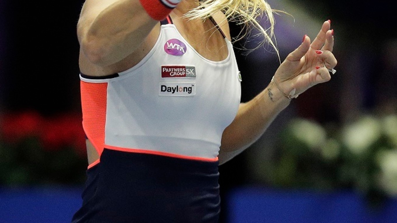 Dominika Cibulková nezvládla semifinálový zápas a prehrala ho.