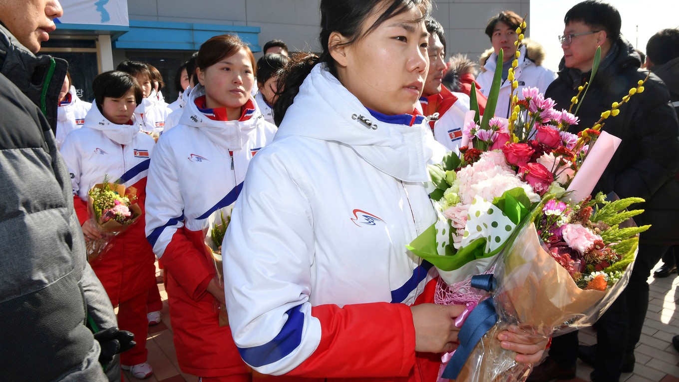 Severokórejské hokejistky prišli do dejiska ZOH 2018.