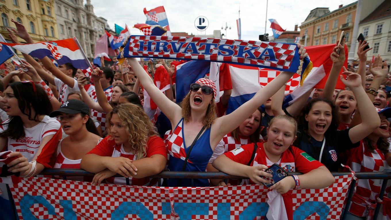 Fanúšikovia Chorvátska čakali na príchod hráčov.